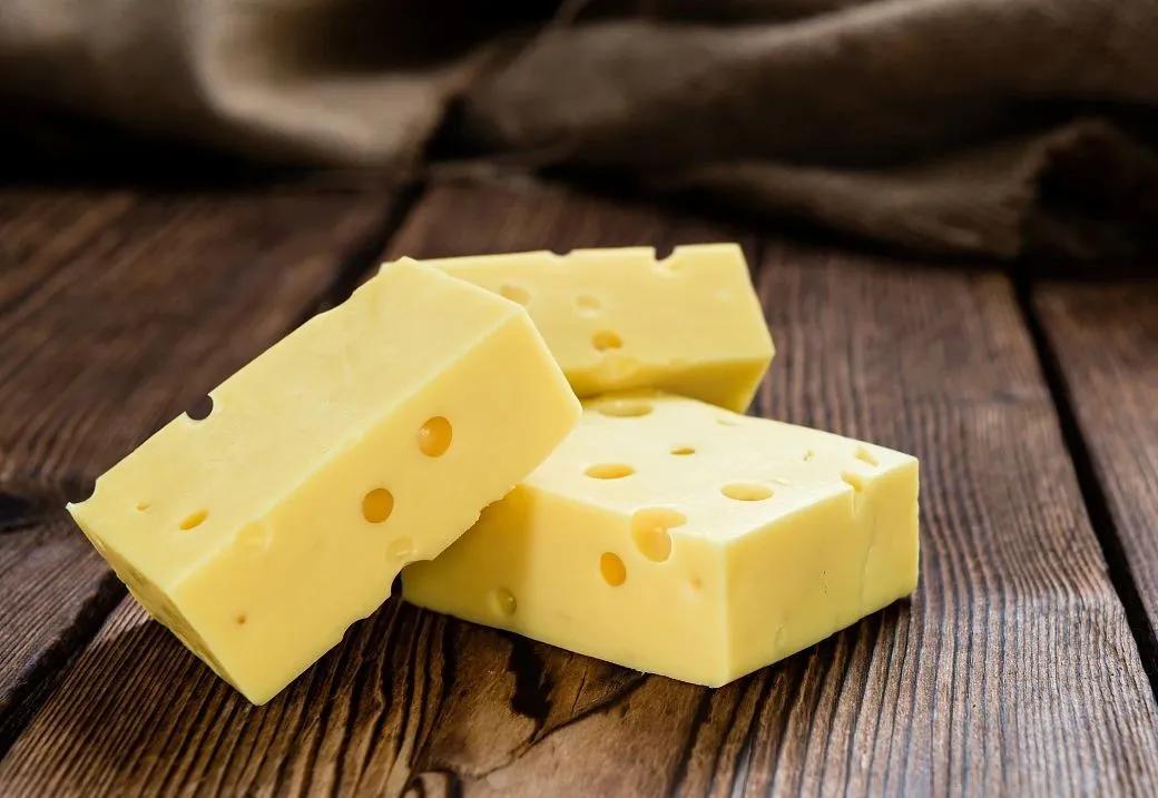 芝士和奶酪的區別 奶酪和芝士是用什麼做的