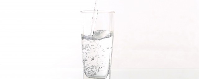 什麼材質水杯喝水最健康 什麼材質水杯喝水好