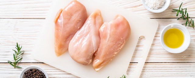 烤雞胸肉怎麼醃制最好吃 烤雞胸肉醃制方法