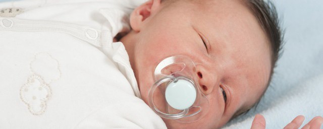 新生兒睡什麼材質涼席好 新生兒適合用哪種材質的涼席