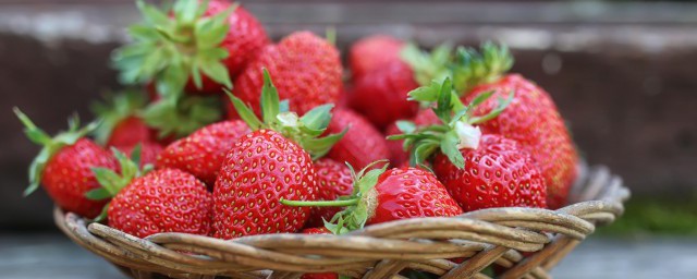 草莓季節是幾月份吃 如何挑選草莓