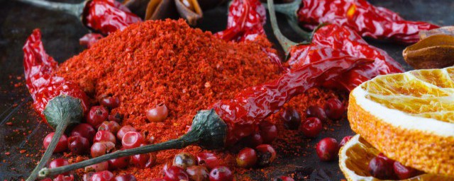 醋泡紅辣椒怎麼做又脆又好吃 醋泡紅辣椒如何做又脆又好吃