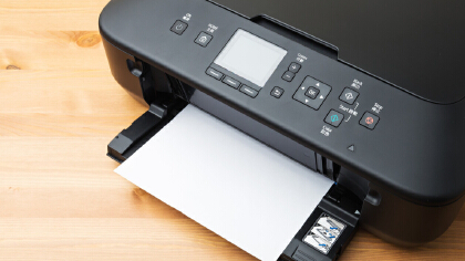 打印機打出的紙黑黑的是什麼原因