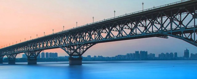 長江大橋的簡介 長江大橋的介紹
