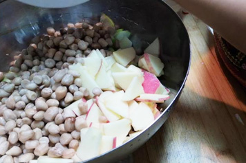 蘋果和花生一起煮的功效與作用、禁忌和食用方法