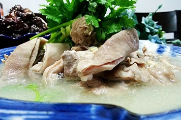 豬肚排骨湯的功效與作用、禁忌和食用方法 豬肚排骨湯的功效與作用、禁忌和食用方法