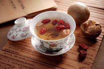 羅漢果紅棗泡水的功效與作用、禁忌和食用方法