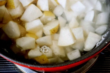 蘿卜皮梨皮煮水的功效與作用、禁忌和食用方法