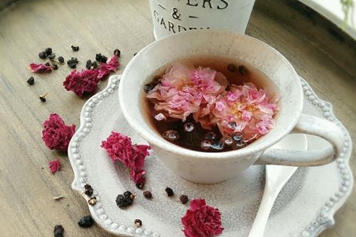 玫瑰花茶和黑枸杞一起喝的功效與作用、禁忌和食用方法