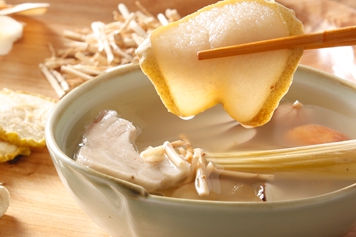 蘆根白茅根葛根煮水的功效與作用、禁忌和食用方法