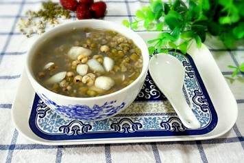 綠豆薏米百合湯的功效與作用、禁忌和食用方法