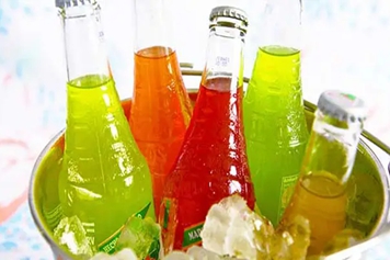 汽水的功效與作用、禁忌和食用方法 汽水的功效與作用、禁忌和食用方法