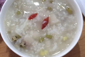 綠豆雪梨湯的功效與作用、禁忌和食用方法