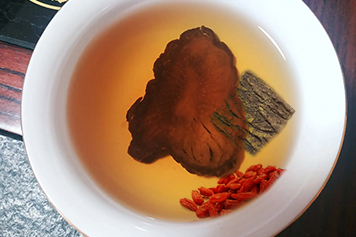 肉蓯蓉杜仲枸杞泡水喝的功效與作用、禁忌和食用方法