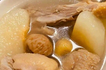 排骨雪梨湯的功效與作用、禁忌和食用方法