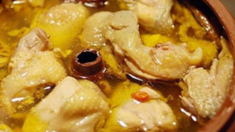 黃酒煮雞的功效與作用、禁忌和食用方法