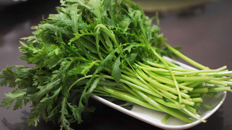 茼蒿菜的功效與作用、禁忌和食用方法