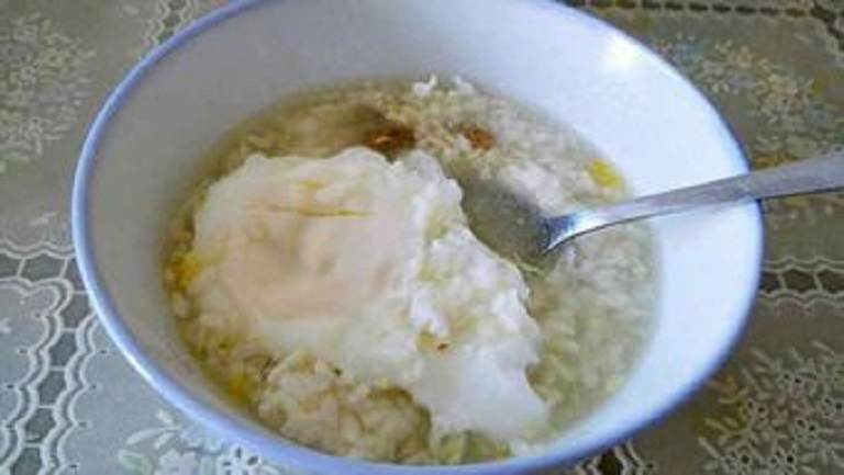 酒釀雞蛋的功效與作用、禁忌和食用方法