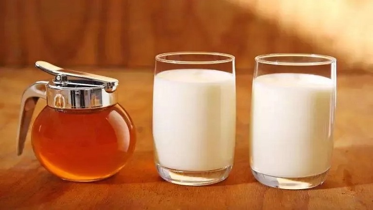 蜂蜜加牛奶的功效與作用、禁忌和食用方法