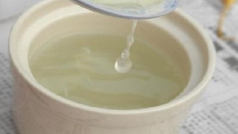 冰糖水的功效與作用、禁忌和食用方法