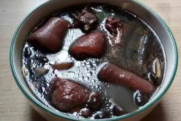 豬尾杜仲黑豆湯的功效與作用、禁忌和食用方法