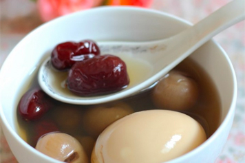 紅棗桂圓當歸煮蛋的功效與作用、禁忌和食用方法