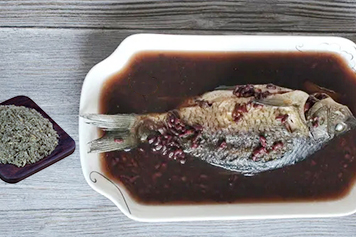 茵陳赤小豆鯽魚湯的功效與作用、禁忌和食用方法