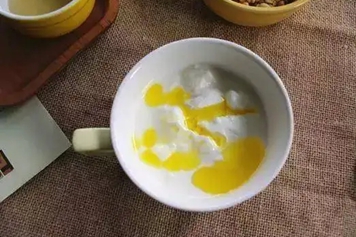 酸奶拌紫蘇油的功效與作用、禁忌和食用方法