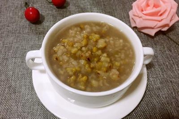 綠豆冰糖湯的功效與作用、禁忌和食用方法