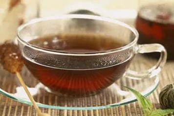 艾草加紅糖煮水喝的功效與作用、禁忌和食用方法