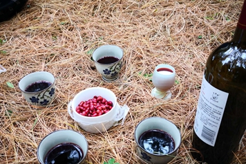 紅酒配花生米的功效與作用、禁忌和食用方法