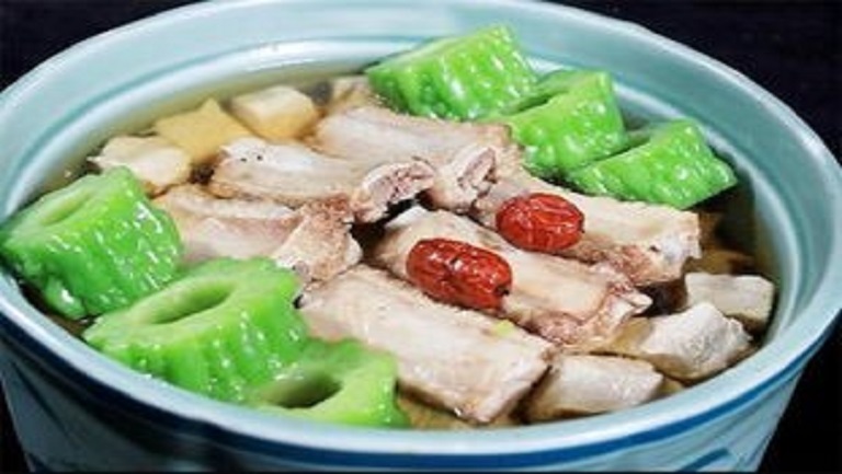 苦瓜排骨湯的功效與作用、禁忌和食用方法