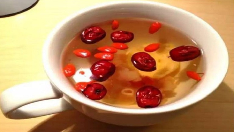 紅棗加枸杞泡水喝的功效與作用、禁忌和食用方法