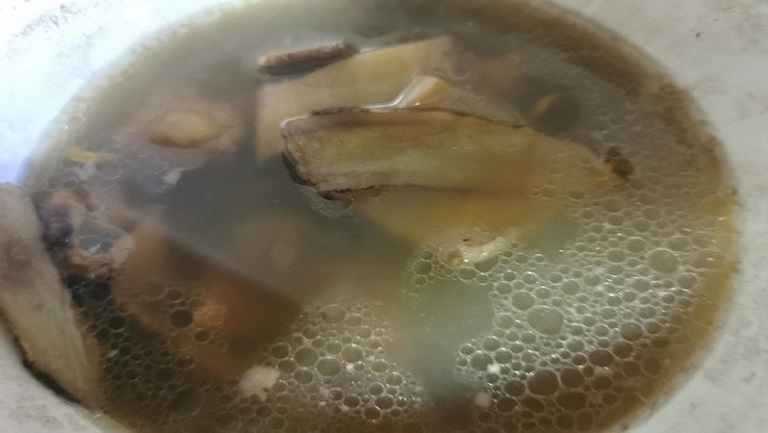 青橄欖石斛煲湯的功效與作用、禁忌和食用方法