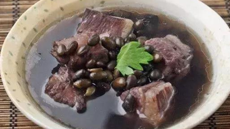 黑豆骨頭湯的功效與作用、禁忌和食用方法